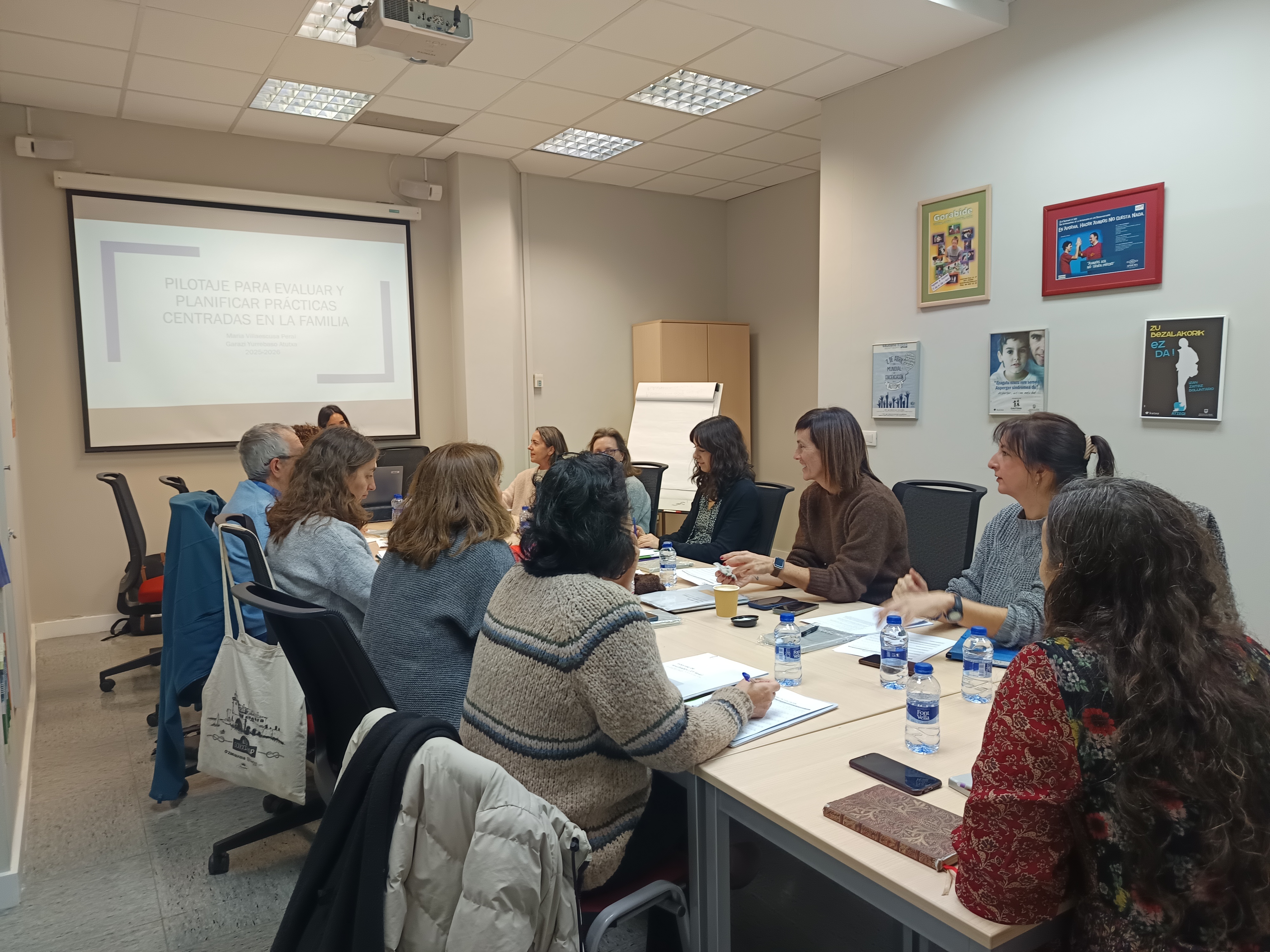 Amaitu da familia ardatz duten praktikak ebaluatzeko eta planifikatzeko pilotajea